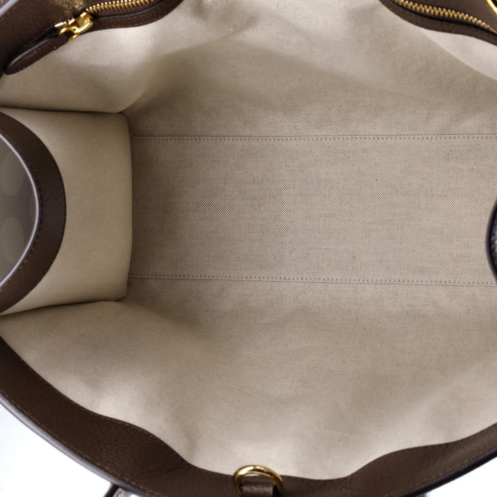 Gucci Medium Interlocking G Patch Convertible Tot… - image 5